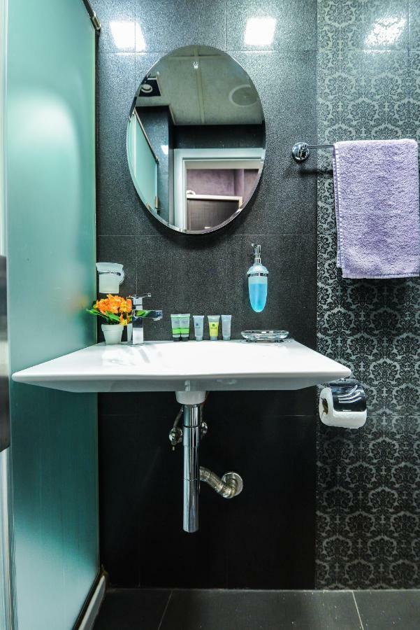 Champs-Elysees Sofia 2-Bdr, 2-Bthr Tsar Simeon Suite By Flat Mаnager מראה חיצוני תמונה