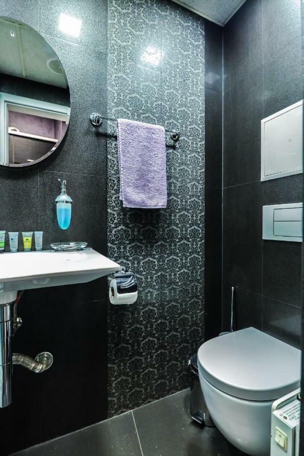 Champs-Elysees Sofia 2-Bdr, 2-Bthr Tsar Simeon Suite By Flat Mаnager מראה חיצוני תמונה